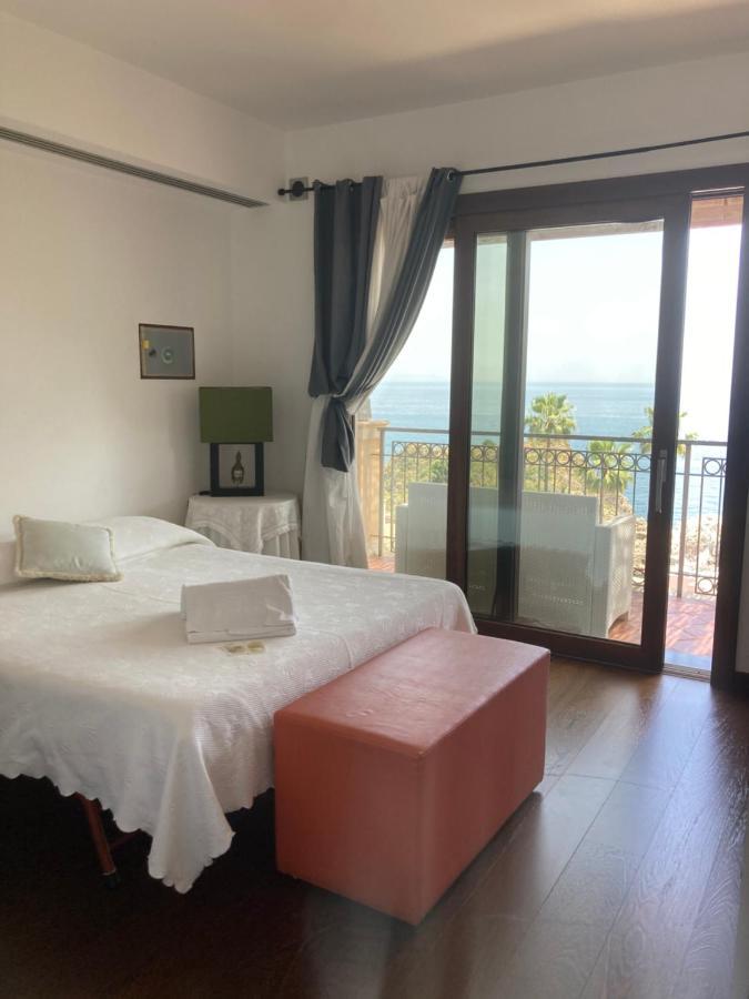 A Mari Villa Taormina Luaran gambar